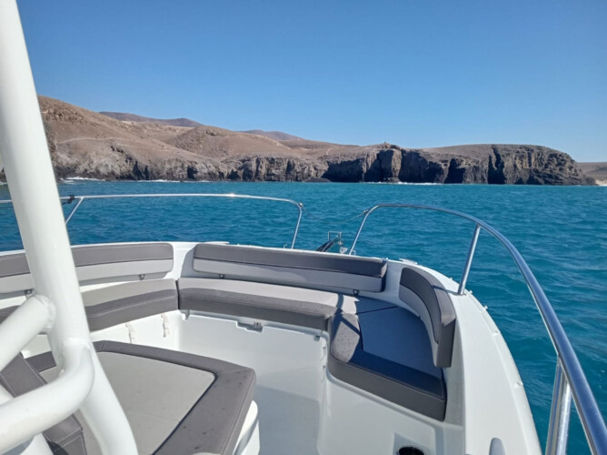 Jeanneau Cap Camarat 9.0 Wave Rider Lanzarote 1