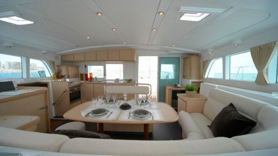 Catamaran Lagoon 440 Lanzarote 4
